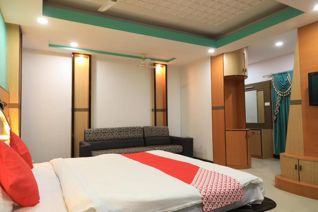 Oyo Flagship 77764 Hotel Rahul Ganeshpeth Colony Nagpur Esterno foto