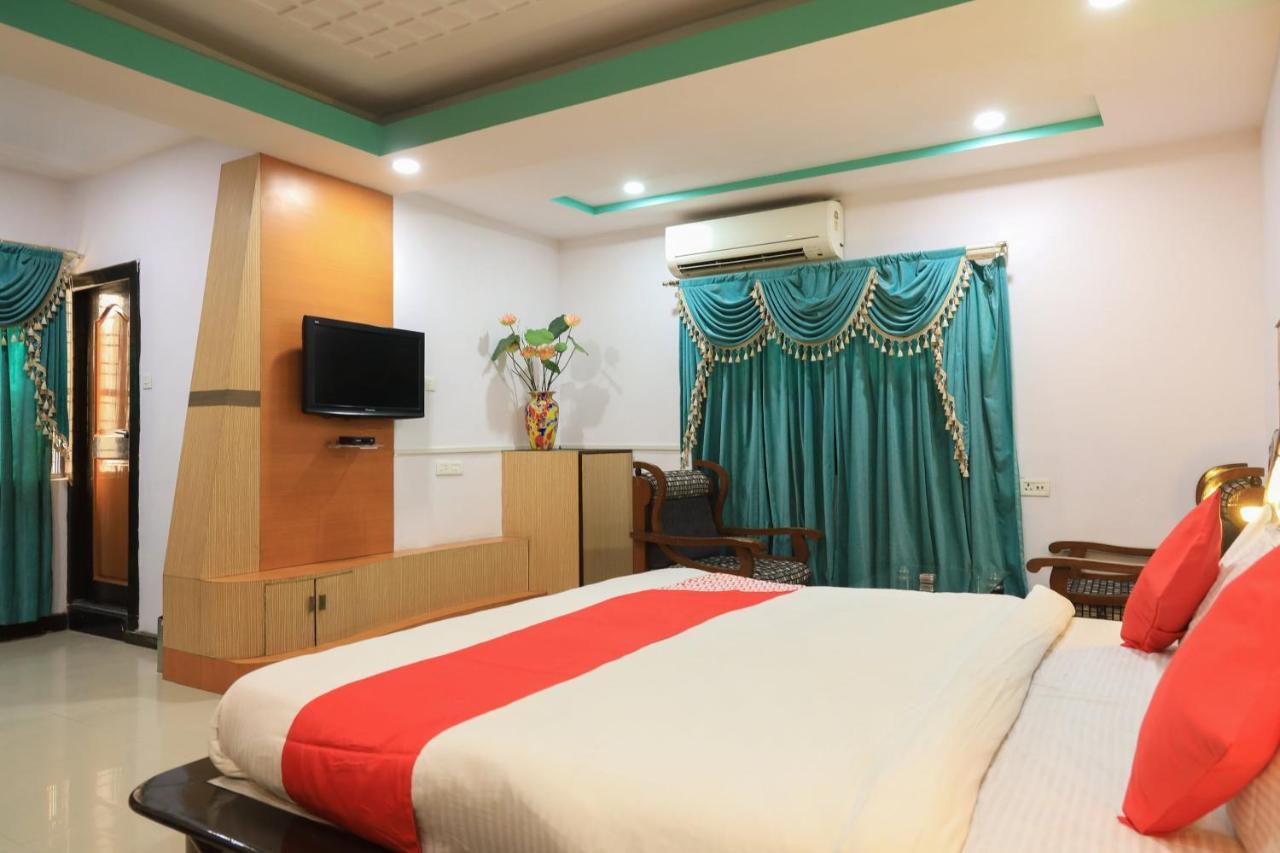 Oyo Flagship 77764 Hotel Rahul Ganeshpeth Colony Nagpur Esterno foto